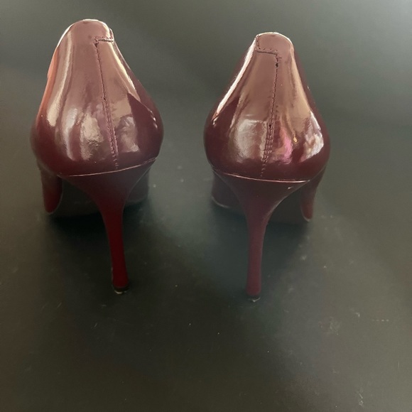 Aldo patent leather heels I Color: burgundy I Size:  39 (8.5) - Picture 4 of 7